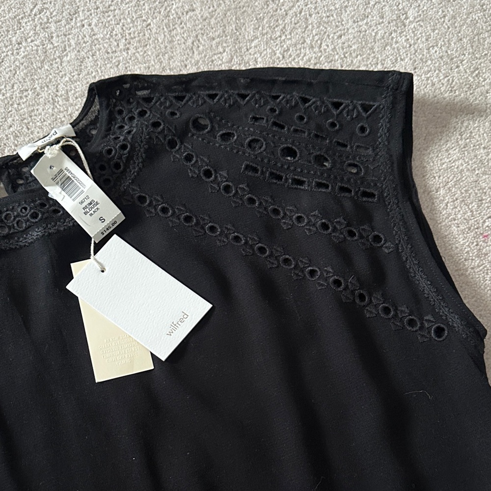 Aritzia Black Lace-Trim Cap Sleeve Top! - Picture 2 of 9